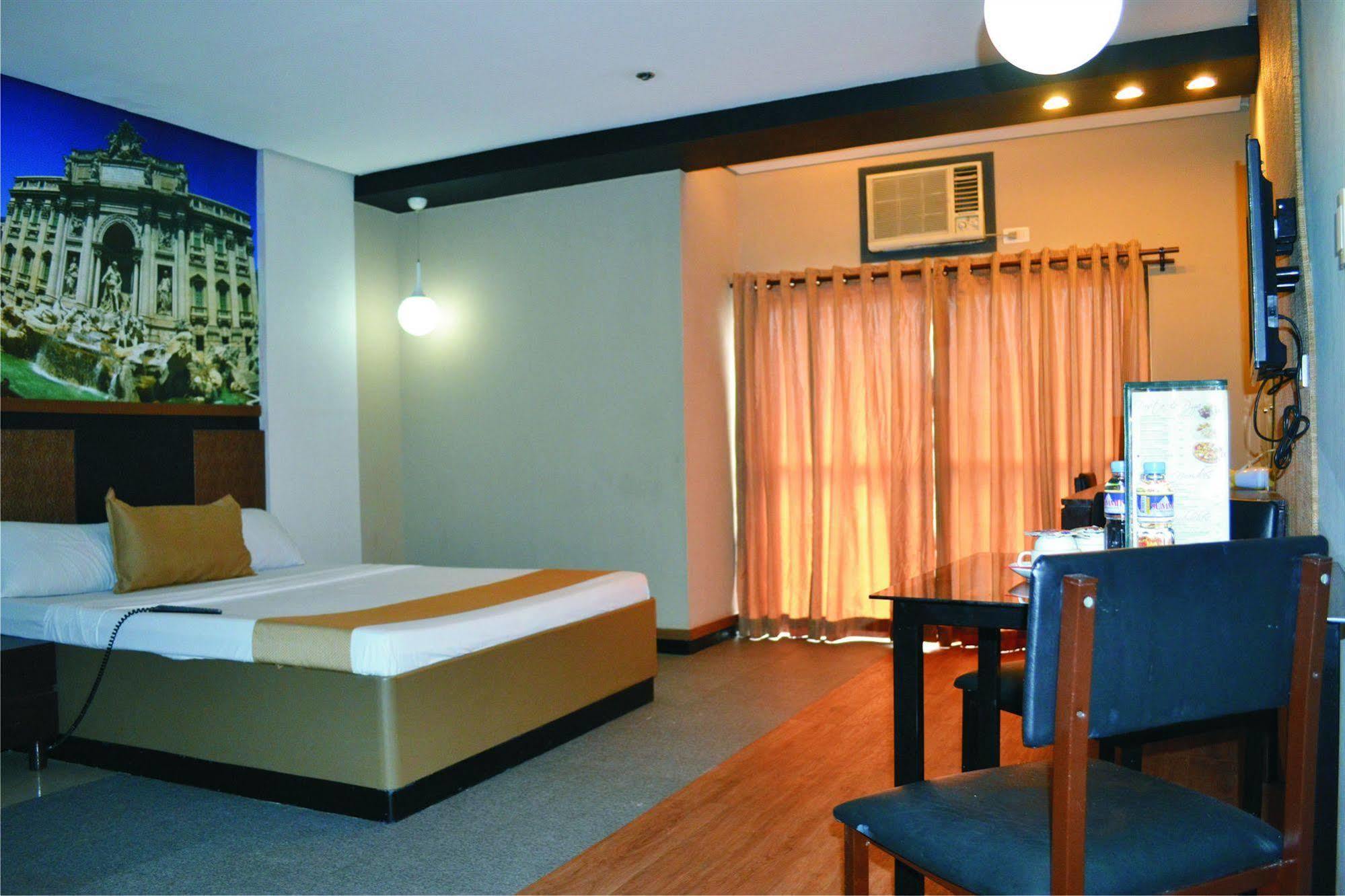 Hotel Dreamworld Araneta Cubao Exterior foto
